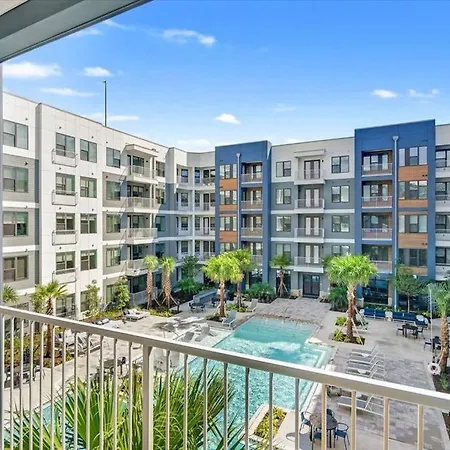 New Jax City Rooftop Pool